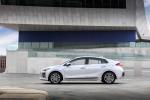 Hyundai IONIQ plug-in hybrid 2017 года (UK)
